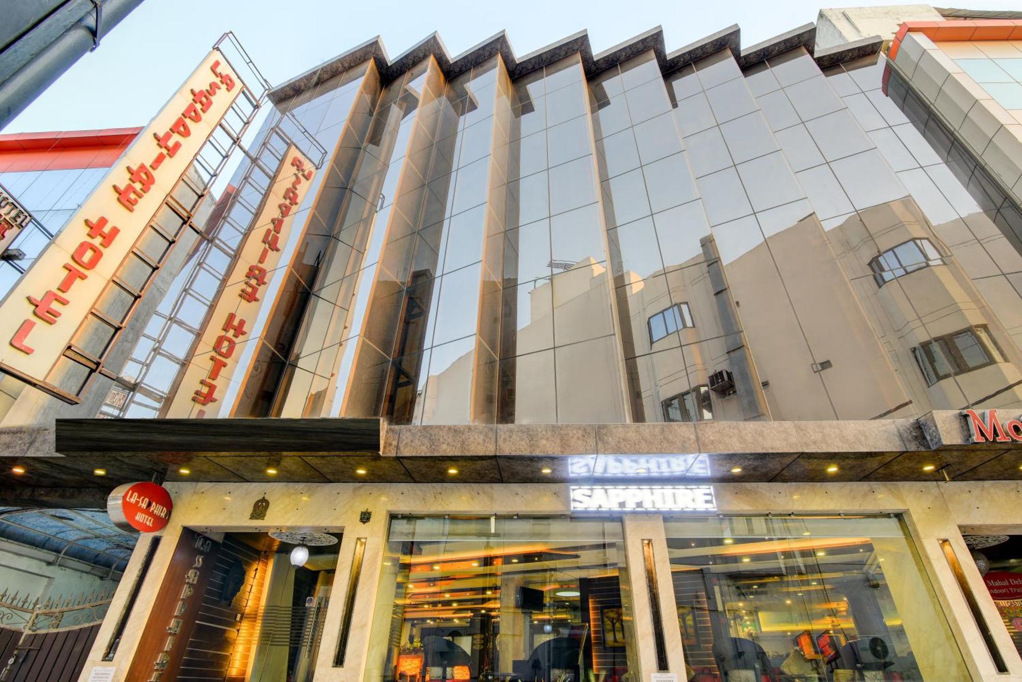 Airport La Sapphire Hotel & Restaurant Nové Dillí Exteriér fotografie